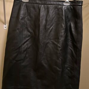 Pamela McCoy Black Leather Pencil Skirt
